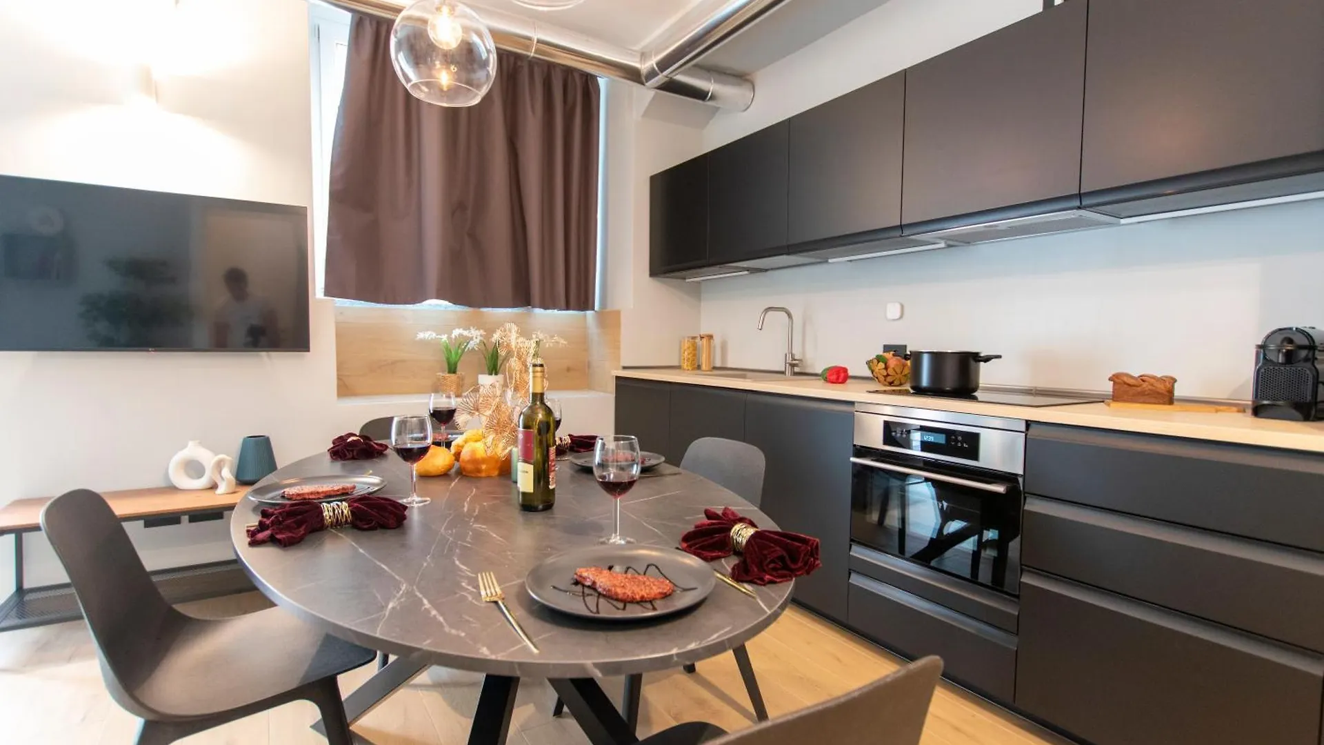 Ihost Luxury -Private Parking- Plana 3 Apartment Milan