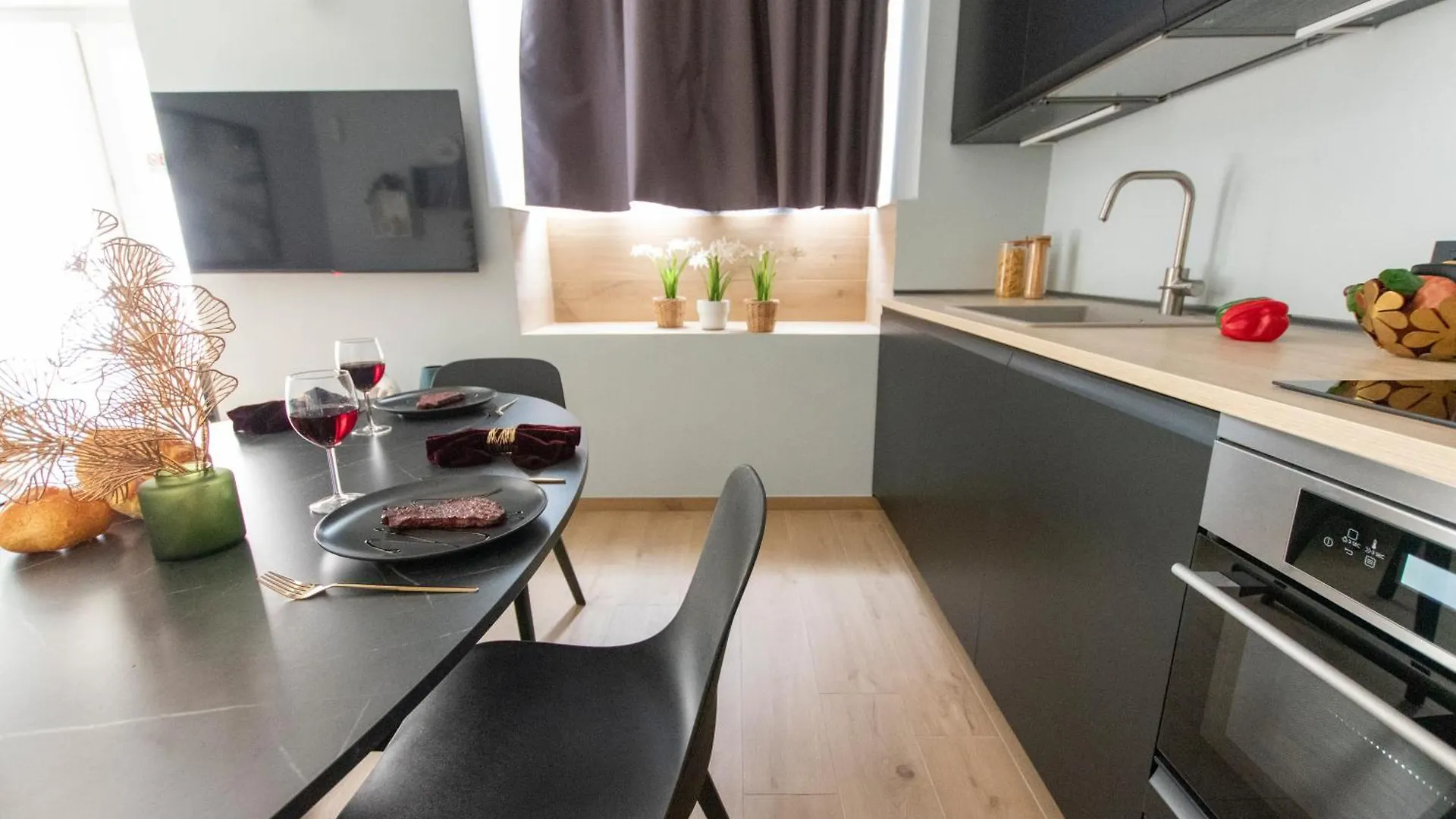 Ihost Luxury -Private Parking- Plana 3 Apartment Milan Italy