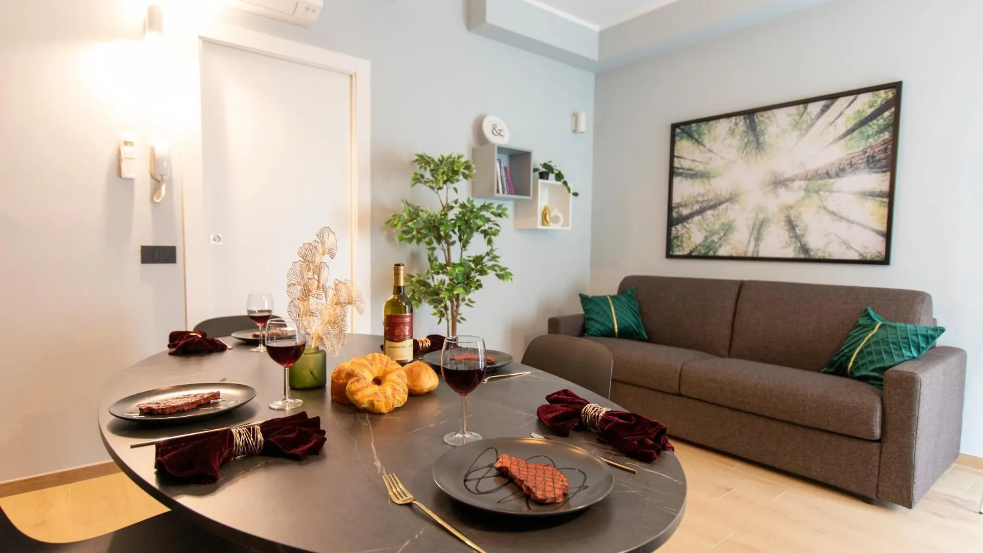 Ihost Luxury -Private Parking- Plana 3 Apartment Milan