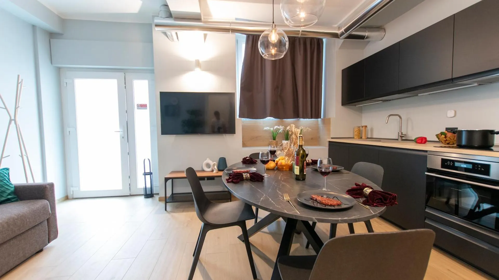 Ihost Luxury -Private Parking- Plana 3 Apartment Milan